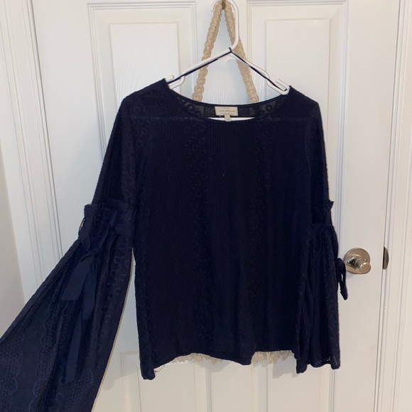 Dark blue flared sleeved boho top - Picture 1 of 4
